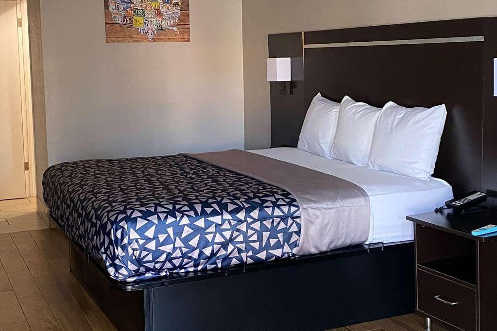 Econo Lodge Sevierville-Pigeon Forge On The River Zimmer foto
